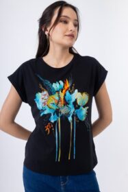 leuko-t-shirt-mplouza-me-poluxromo-floral-print (2)