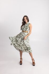 maxi-forema-ekrou-me-xaki-floral-print-giaka-kai-zoni (1)